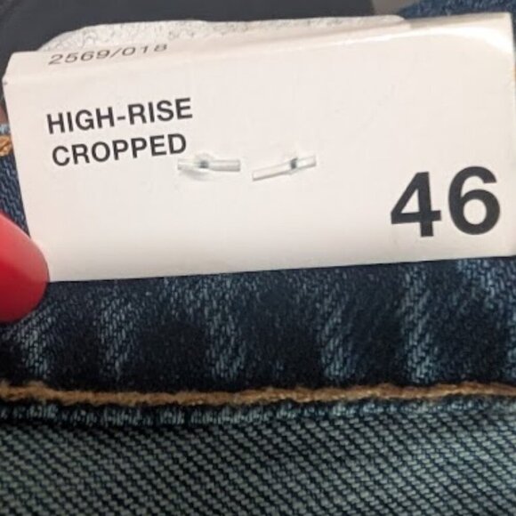 Zara | High Rise Cropped Flare - Picture 11 of 13